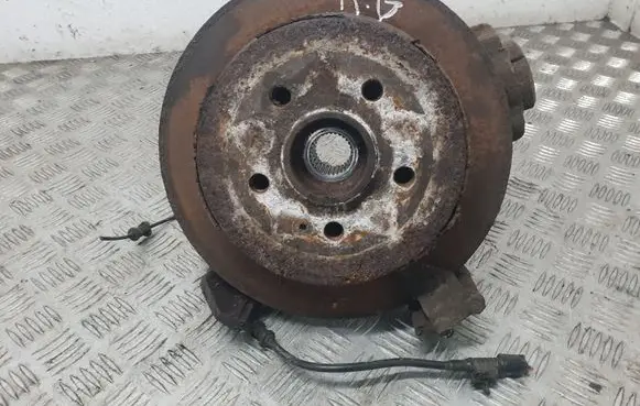 Mercedes-Benz ML W163 Rear wheel hub
