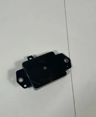 Toyota RAV 4 (XA50) Distronic sensor radar 8821042010 4135AARS5B