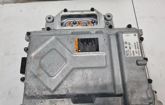 Hyundai Kona I Voltage converter inverter 366010E271