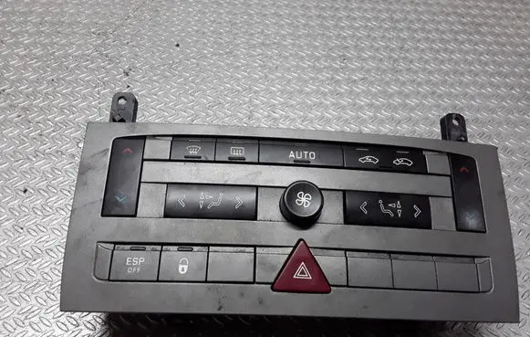 Citroen C5 Climate control unit 96573328