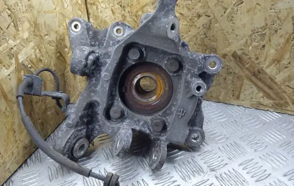 Maserati Ghibli Rear wheel hub 670036905