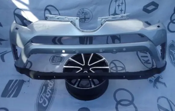 Toyota RAV 4 (XA40) Front bumper