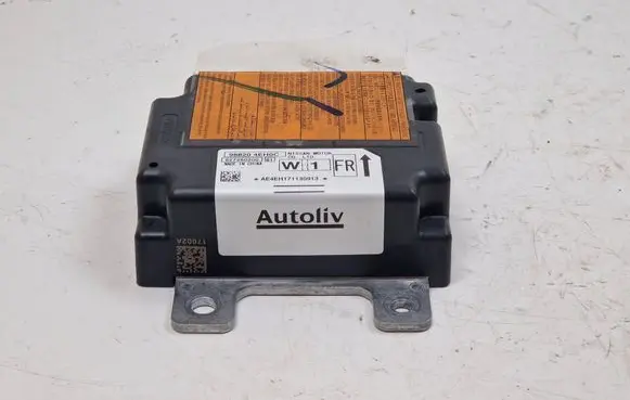 Nissan Qashqai Airbag control unit/module 988204EH0C 627260200 AE4EH1711A