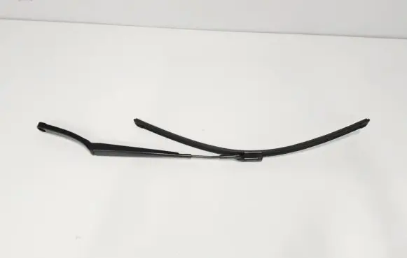 Skoda Kamiq Front wiper blade arm 657955409