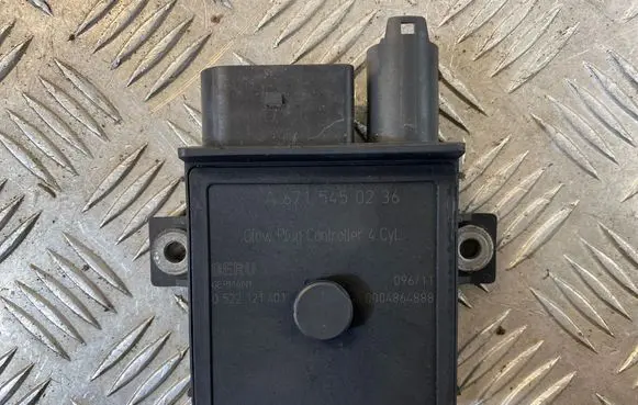 SsangYong Korando Glow plug pre-heat relay A6715450236 0004864888 0522121401