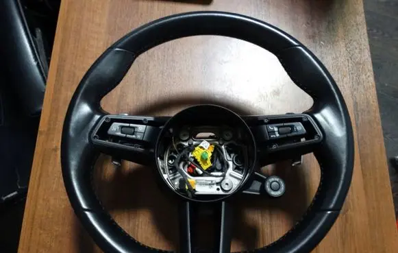 Porsche Panamera (971) Steering wheel 