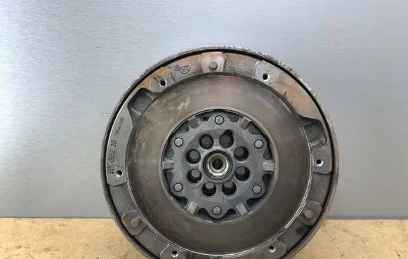 BMW 3 E90 E91 Dual mass flywheel 7637279 21207637279 21207577479