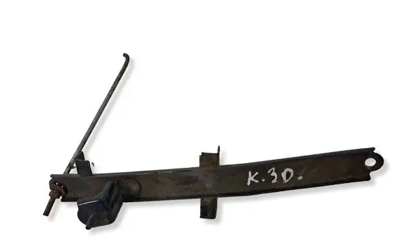 Toyota Avensis T250 Battery bracket 