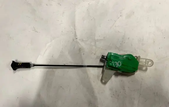 Fuel tank cap lock motor