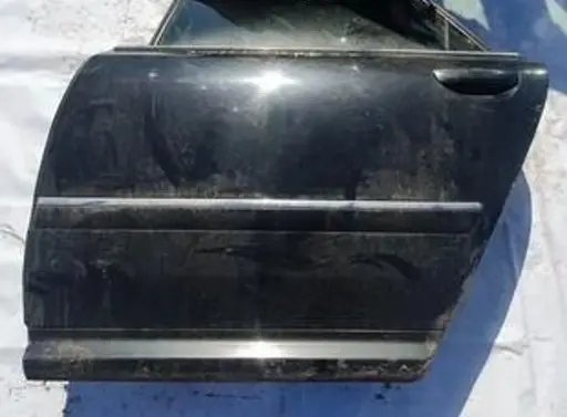 Audi A8 S8 D3 4E Rear door juodos