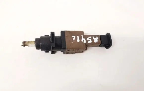 Brake pedal sensor switch