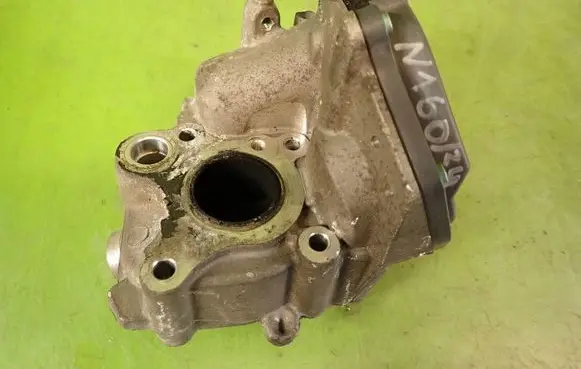 Mercedes-Benz Vito Viano W447 EGR valve 
