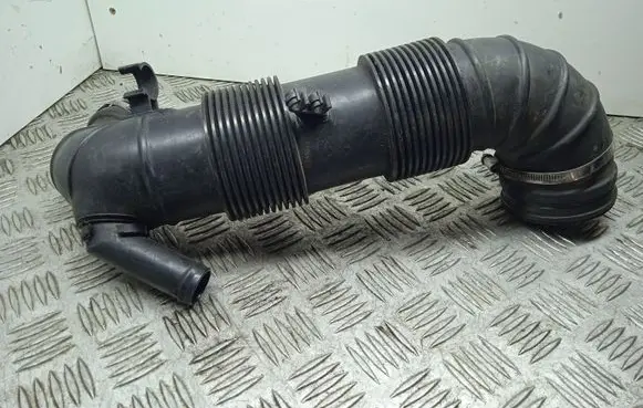 Volkswagen Crafter Turbo air intake inlet pipe/hose 9065280724