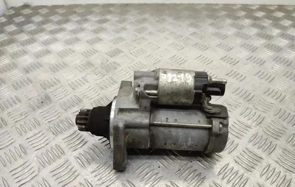 Volkswagen Golf VII Starter motor 0AH911025G 4280008862