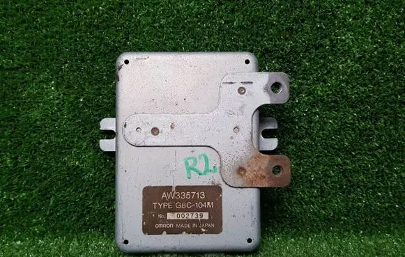 Mitsubishi Sigma Tailgate/trunk control unit/module AW335713 002739 G8C104M