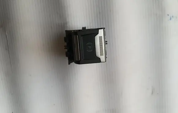 Peugeot 3008 II Handbrake/parking brake auto hold switch 9810593577