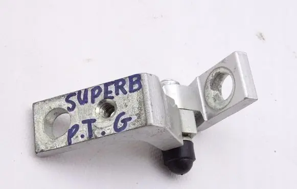Skoda Fabia Mk1 (6Y) Rear door hinge set SKODA_SUPERB_I_01-08_ZAWIAS_DRZWI_PRAWY_TYŁ_GÓRA