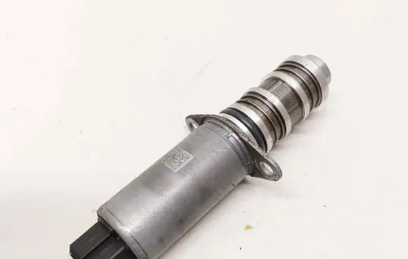 Porsche Cayman 981 Camshaft vanos timing valve 9A110530404