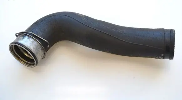 Mercedes-Benz R W251 Intercooler hose/pipe A2515280382