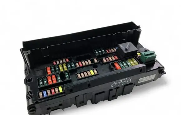 BMW 5 F10 F11 Fuse box set 9252815