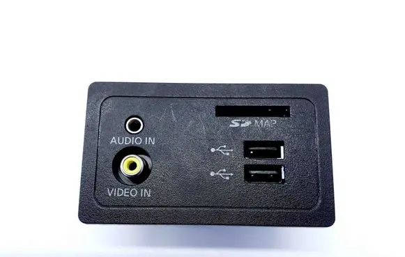 Infiniti Q50 AUX in-socket connector 284H34GA0B