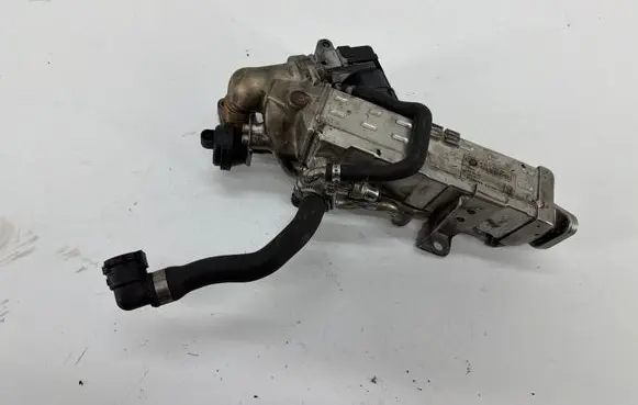 BMW 5 F10 F11 EGR valve cooler 8517724