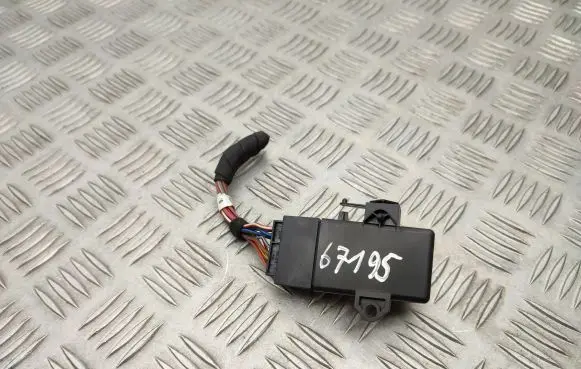 Volkswagen Polo V 6R Seat heating relay 6R0959772A
