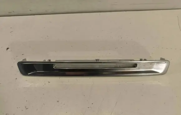 Volvo XC60 Radio/GPS head unit trim 30755359