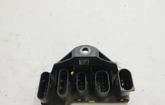 Mercedes-Benz E W213 Current control relay 0005459712