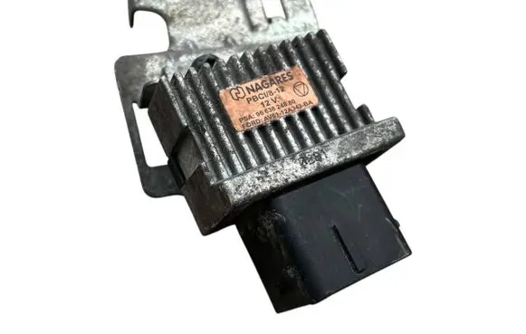 Ford Mondeo MK IV Glow plug pre-heat relay 9663824880 AV6112A343BA