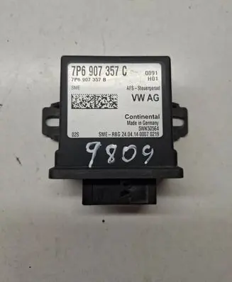 Volkswagen Touareg II Light module LCM 7P6907357C