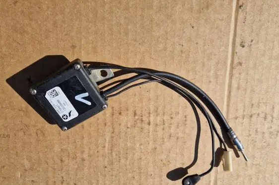 Dodge Viper Antenna control unit 04815551AC 12225689 079661