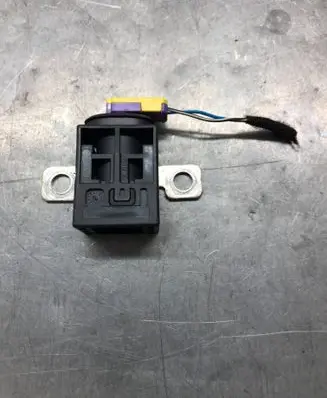 Audi A5 Battery relay fuse 4F0915519