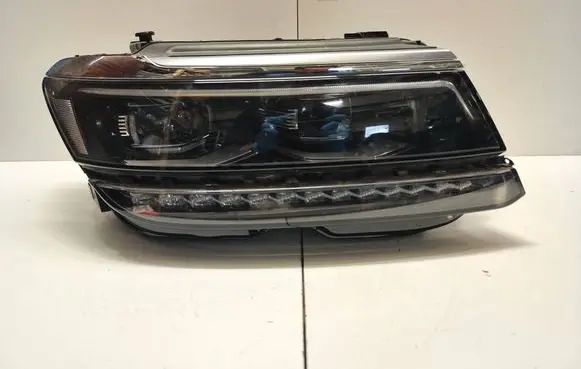 Volkswagen Tiguan Headlight/headlamp 5nn941082c