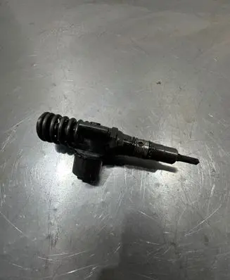 Audi A3 S3 8P Fuel injector 03g130073G