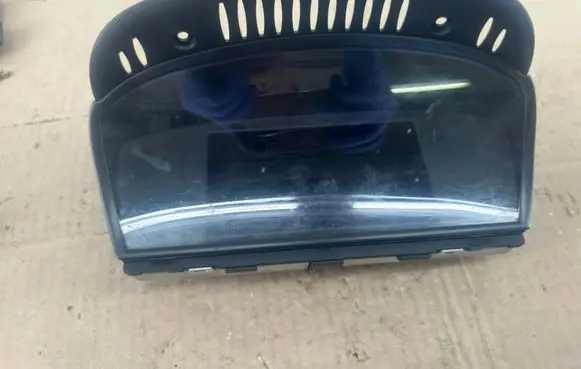 BMW 3 E90 E91 Screen/display/small screen 9179808