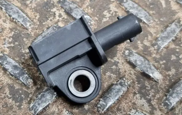 Chrysler Pacifica Airbag deployment crash/impact sensor 68245079AB