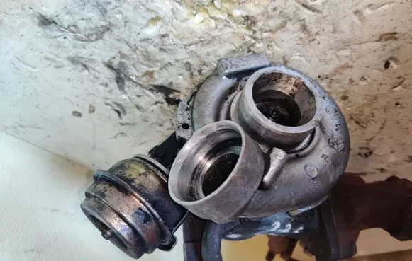 Mercedes-Benz C W203 Turbo A6110960999