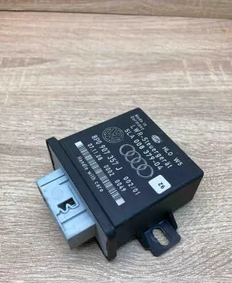 Audi A3 S3 8P Light module LCM 8P0907357J 5LA008379