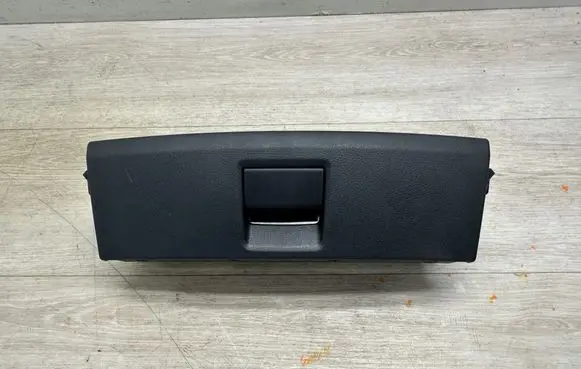 Porsche Cayenne (92A) Glove box 8K0882601D 9585214000082V 95852140000