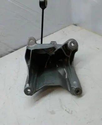 Audi A4 S4 B9 Engine mounting bracket 4M0199307BN A1S112CU1 7M0199307BN