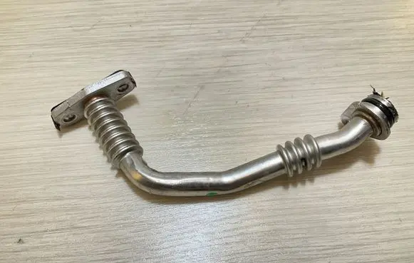 Audi Q5 SQ5 Turbo turbocharger oiling pipe/hose 04L145736H