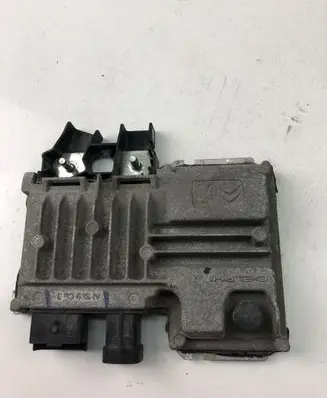 Peugeot 2008 I Other control units/modules 9819596180