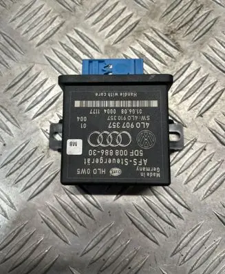 Audi A6 S6 C6 4F Light module LCM 4L0910357 4L0907357