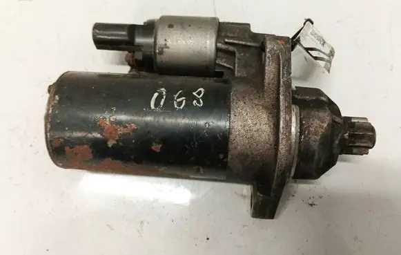 Audi A3 S3 8P Starter motor 1005831320