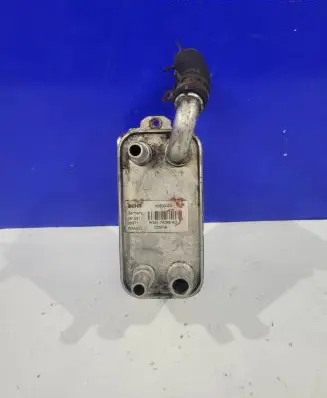 Volvo S80 Engine oil radiator 6G917A095AD