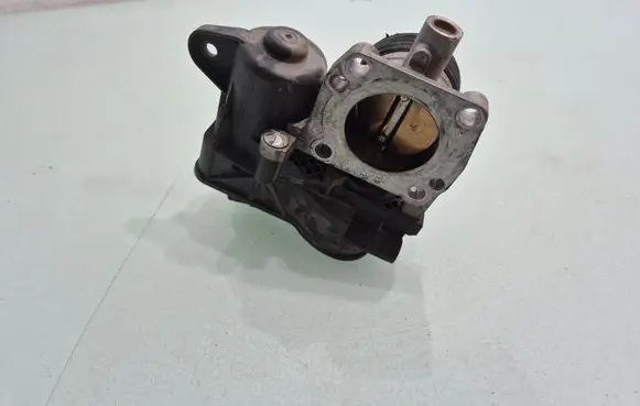 Peugeot 2008 I Throttle valve 9673622380