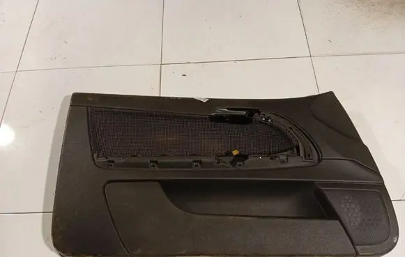 Audi A3 S3 8P Front door card panel trim 