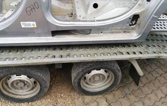 Opel Combo E Rear sill (body part) 