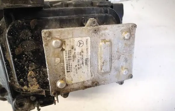 Audi A8 S8 D3 4E Headlight ballast module Xenon 5DF00827900